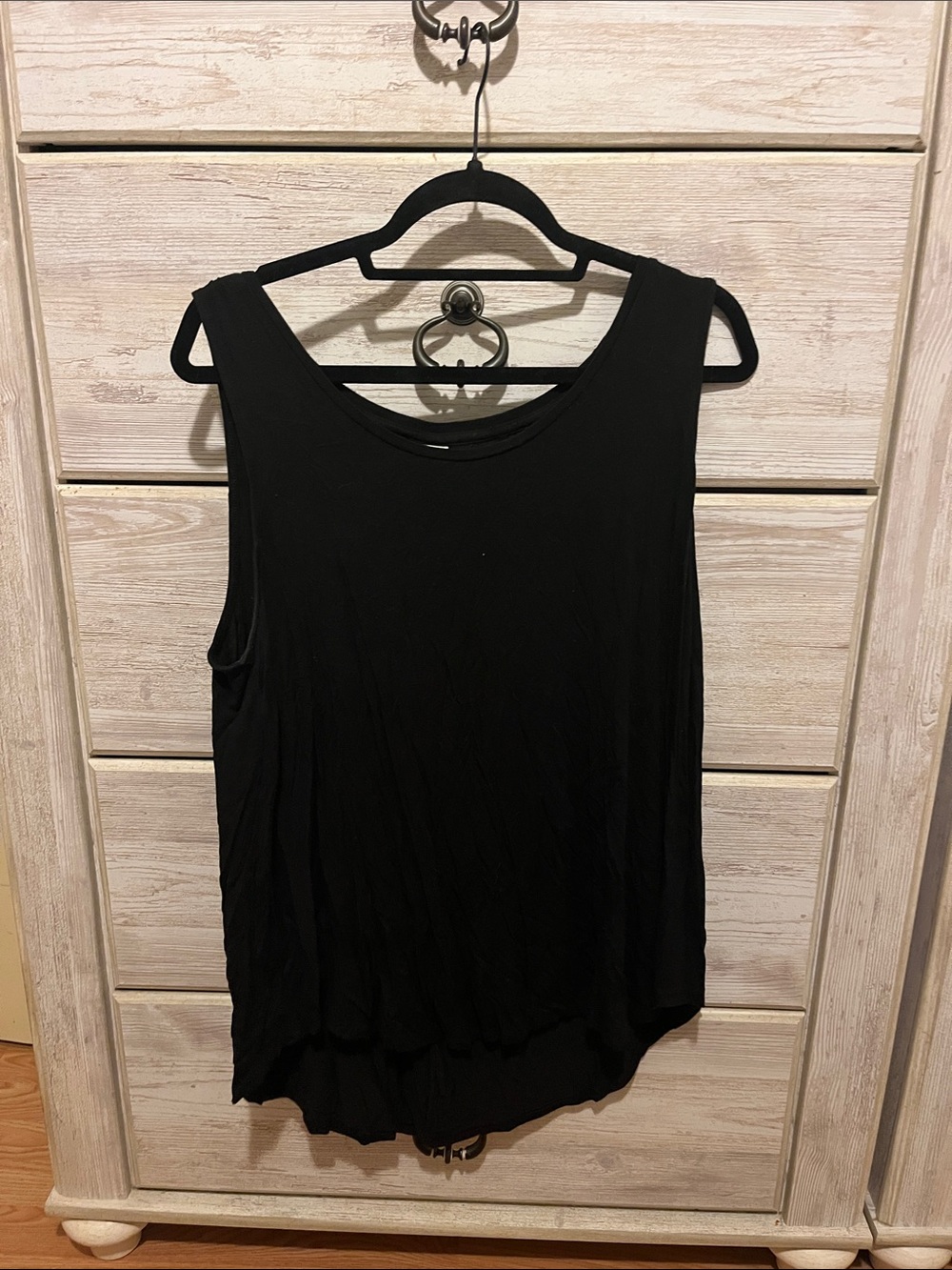 Old Navy Black Women's Scoop Neck Tank Top